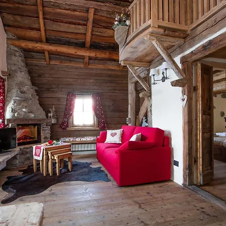 Charm Chalet *