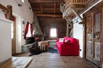Charm Chalet